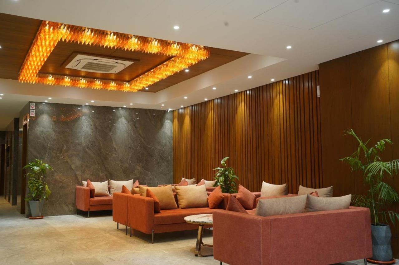 Hotel Stature Inn Kevadia エクステリア 写真